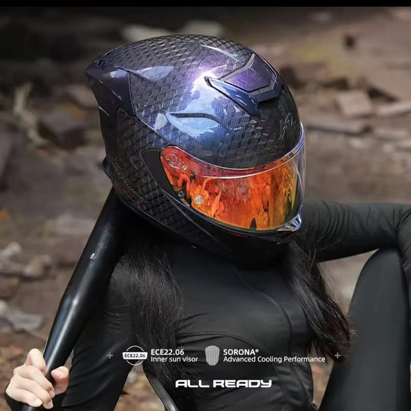 خوذة دراجة نارية من ألياف الكر - مراجعة Carbon Fiber Lightweight Motorcycle Helmet وسعره