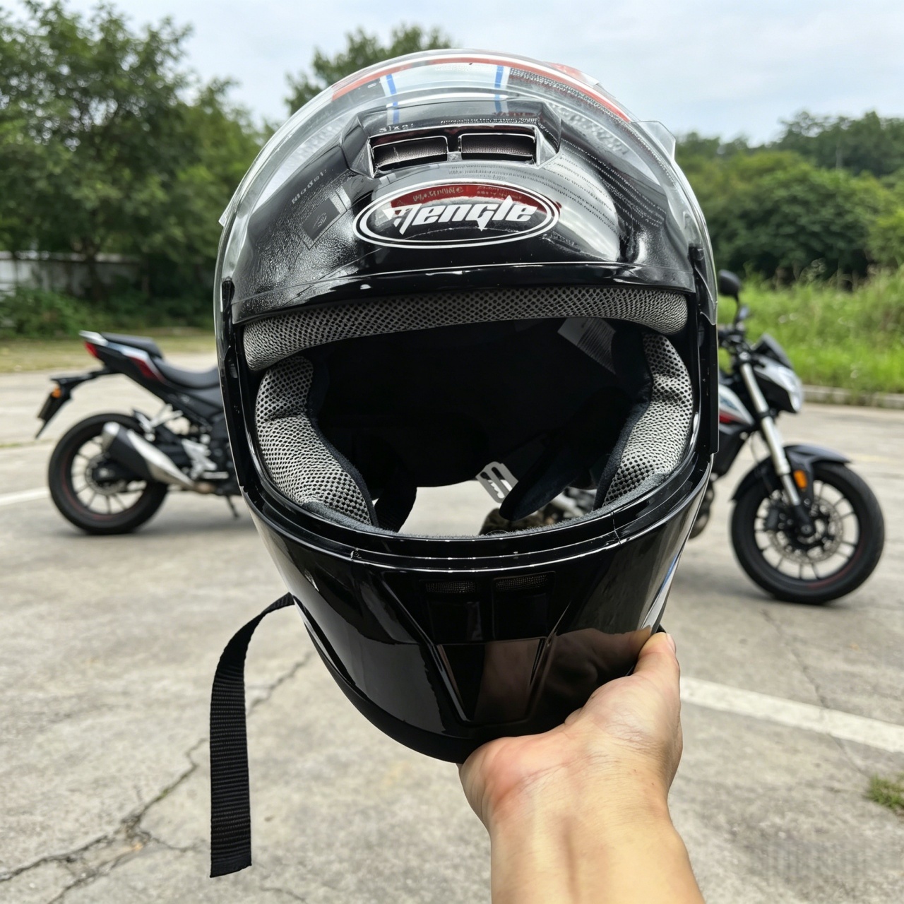 خوذة دراجة نارية كاملة الوجه ب - مراجعة Dual Visor Motorcycle Racing Helmet وسعره