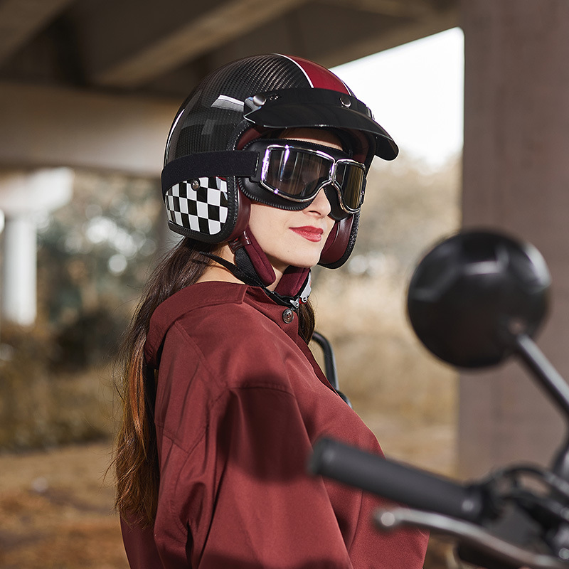 خوذة دراجة نارية نصفية من أليا - مراجعة Carbon Fiber Lightweight Motorcycle Helmet وسعره