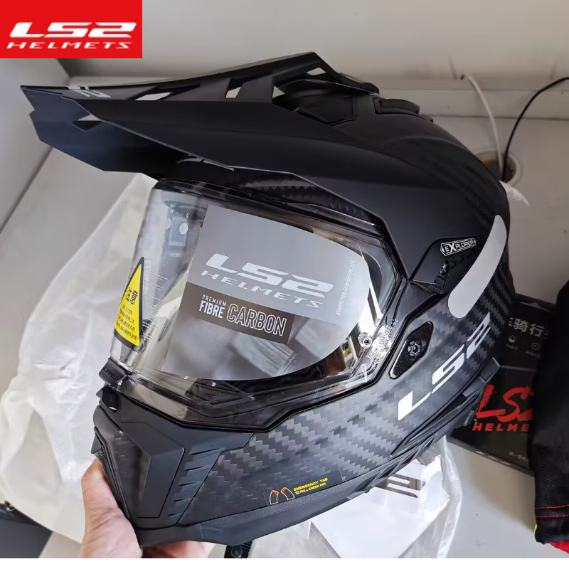 خوذة دراجات نارية LS2 MX701 من - مراجعة Carbon Fiber Lightweight Motorcycle Helmet وسعره